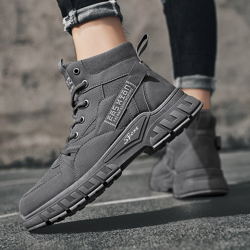Hiking Boots: Martin