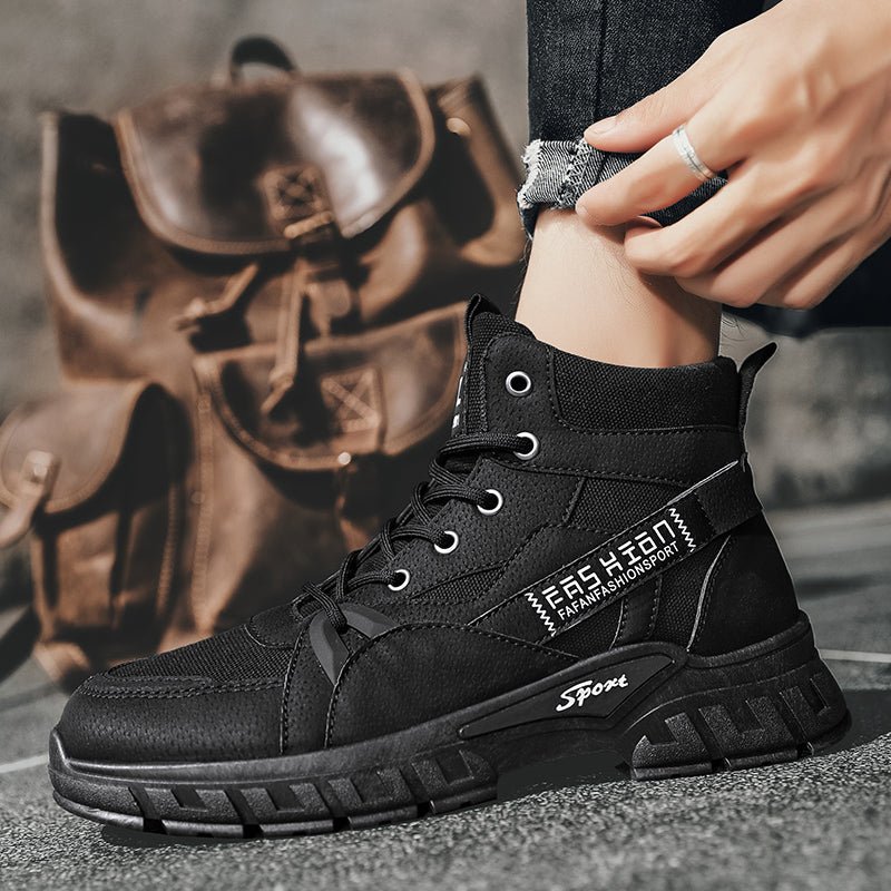 Hiking Boots: Martin
