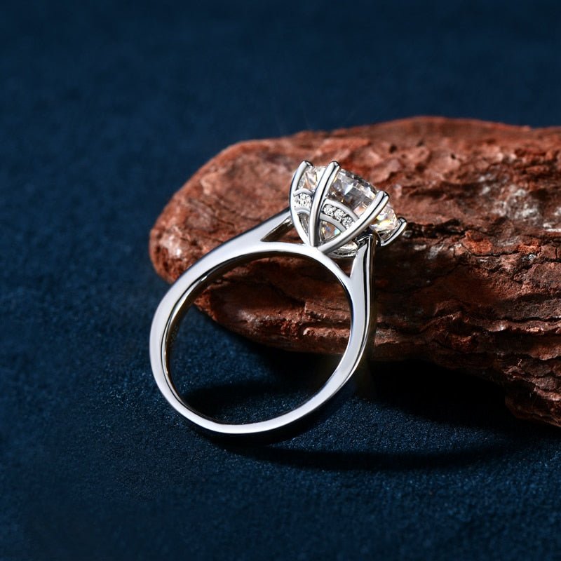 Luxury Moissanite Engagement Ring - Homestore Bargains